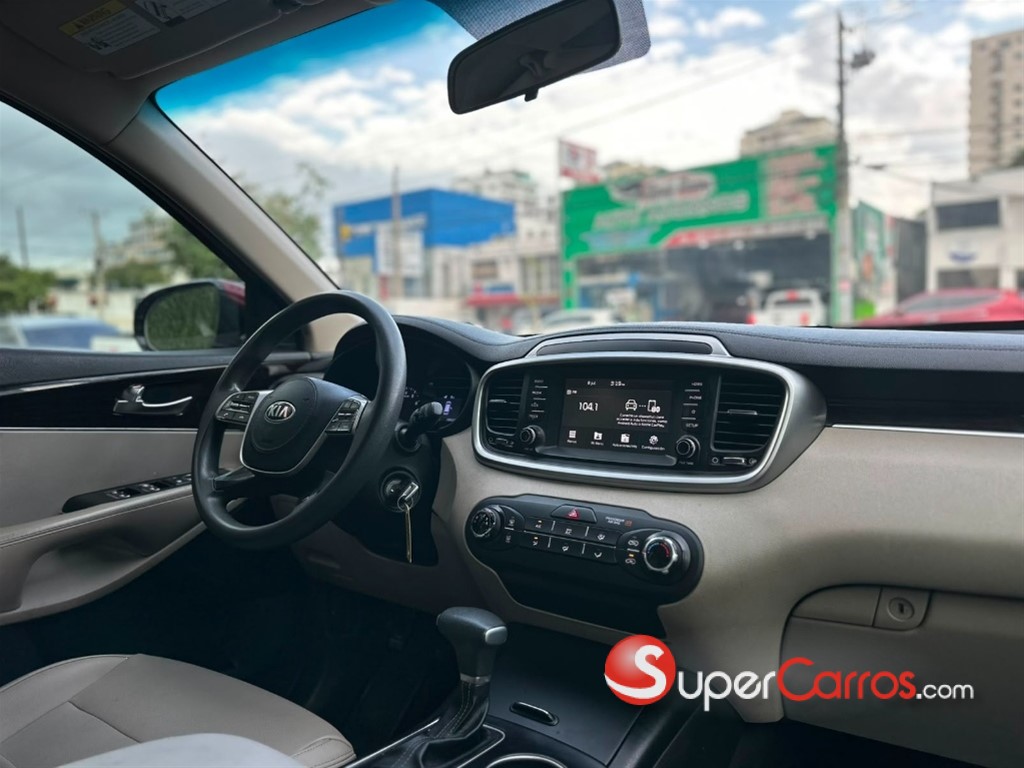2020 Kia Sorento LX — foto 7 / 12