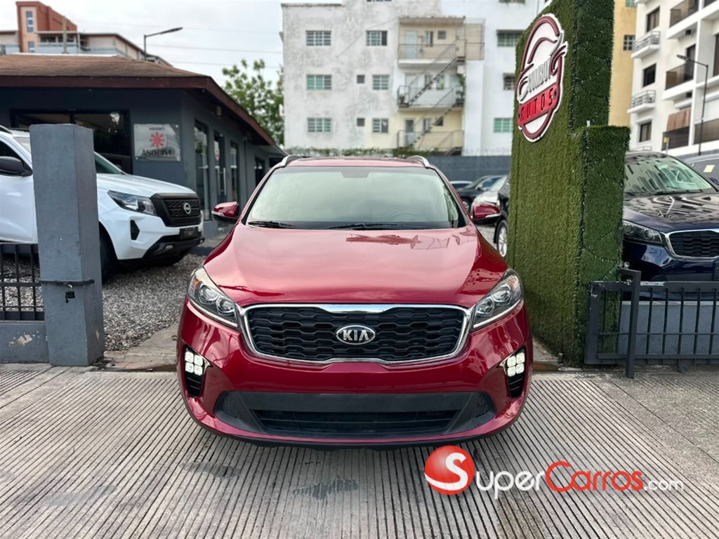 2020 Kia Sorento LX — foto 11 / 12
