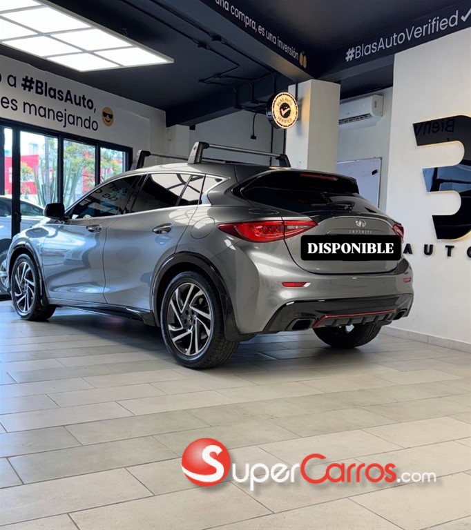 2017 Infiniti QX-30 — foto 4 / 10