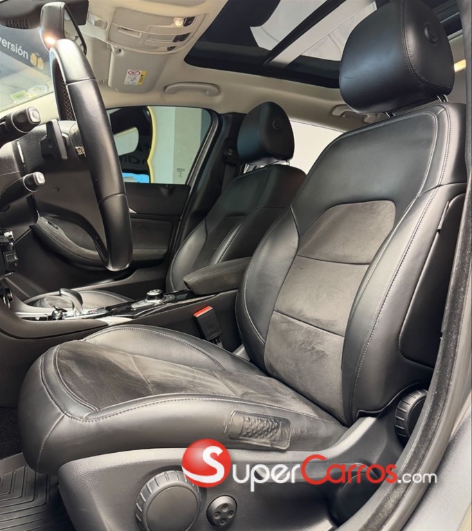 2017 Infiniti QX-30 — foto 6 / 10
