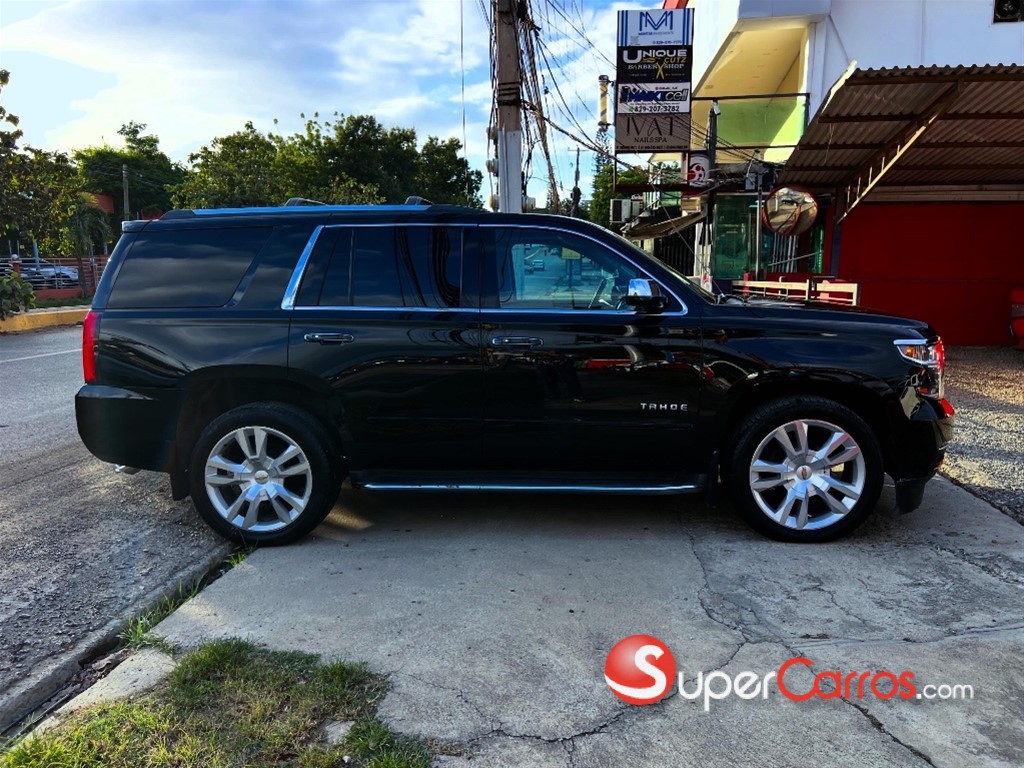 2017 Chevrolet Tahoe Premier — foto 8 / 12
