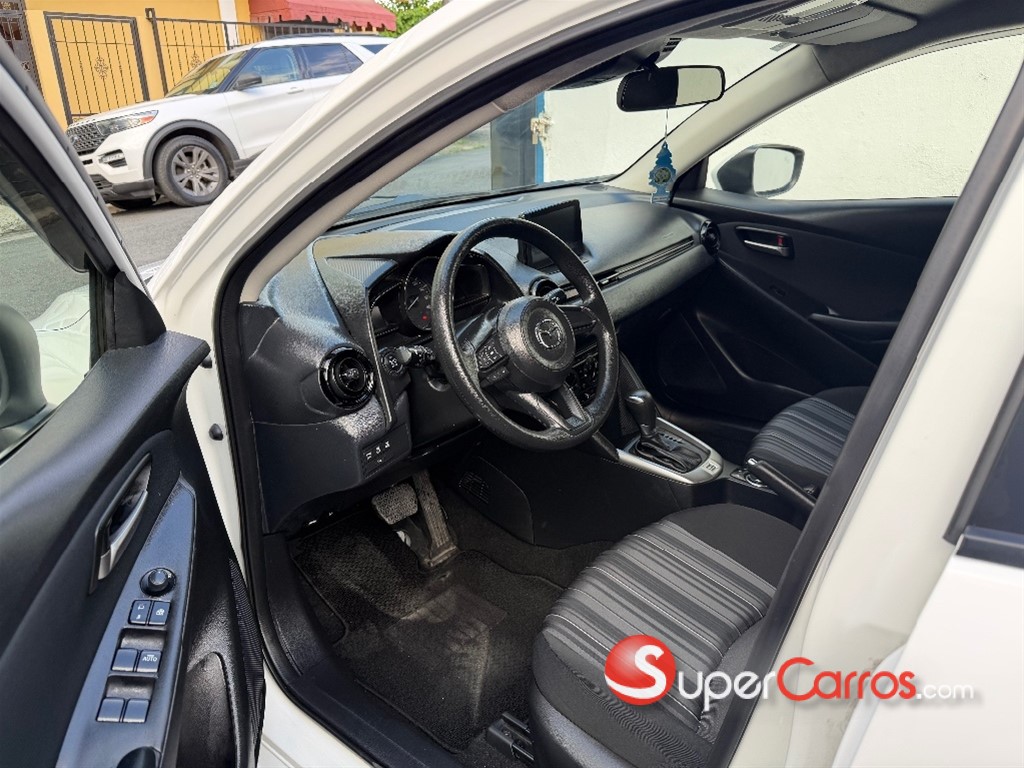 2020 Mazda Demio — foto 8 / 12