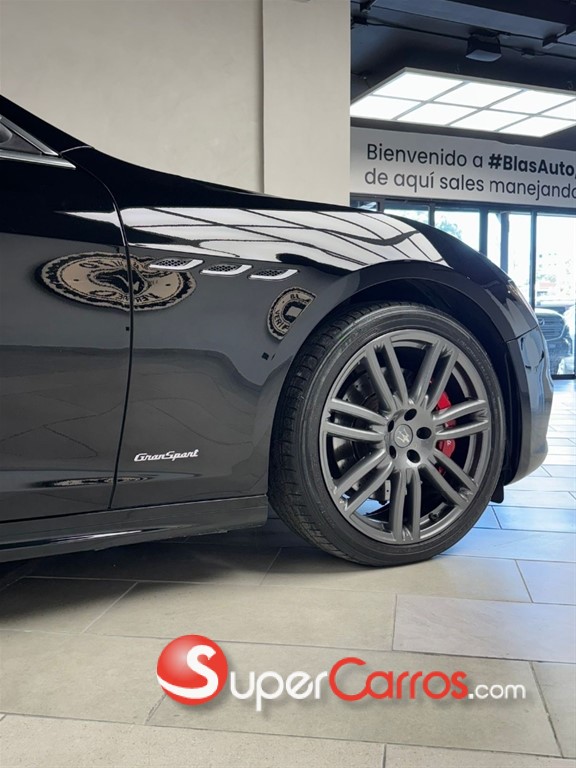2018 Maserati Ghibli SQ4 — foto 9 / 12