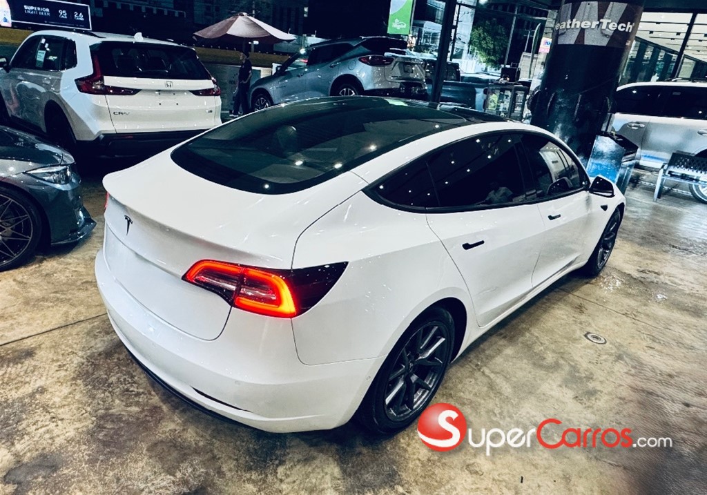 2021 Tesla Model 3 Standard Range Plus — foto 4 / 11