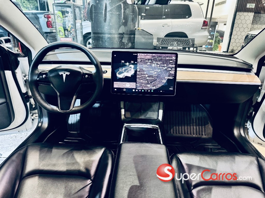 2021 Tesla Model 3 Standard Range Plus — foto 8 / 11