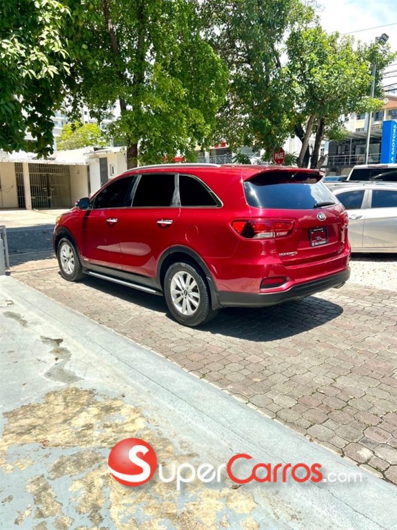 2020 Kia Sorento LX — foto 5 / 11