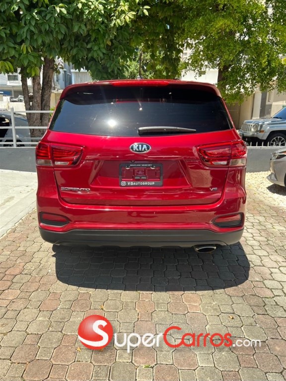 2020 Kia Sorento LX — foto 6 / 11