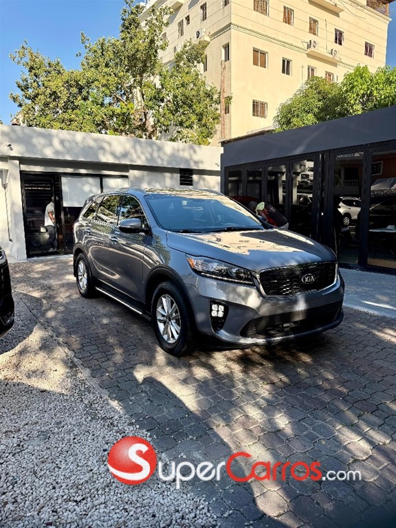 2020 Kia Sorento LX — foto 3 / 11