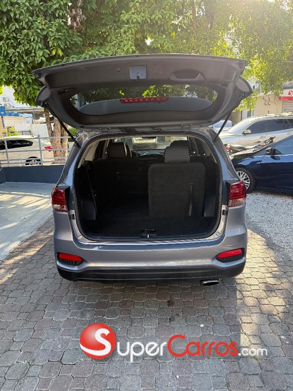 2020 Kia Sorento LX — foto 11 / 11