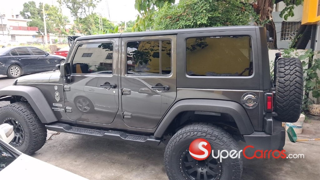 2014 Jeep Wrangler Unlimited Sport — foto 2 / 8