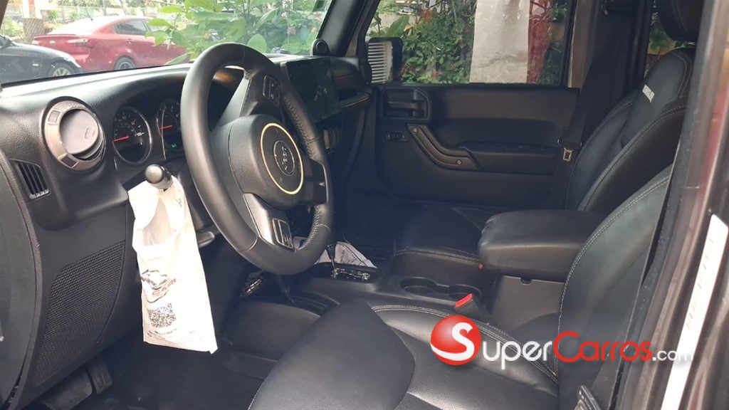 2014 Jeep Wrangler Unlimited Sport — foto 3 / 8