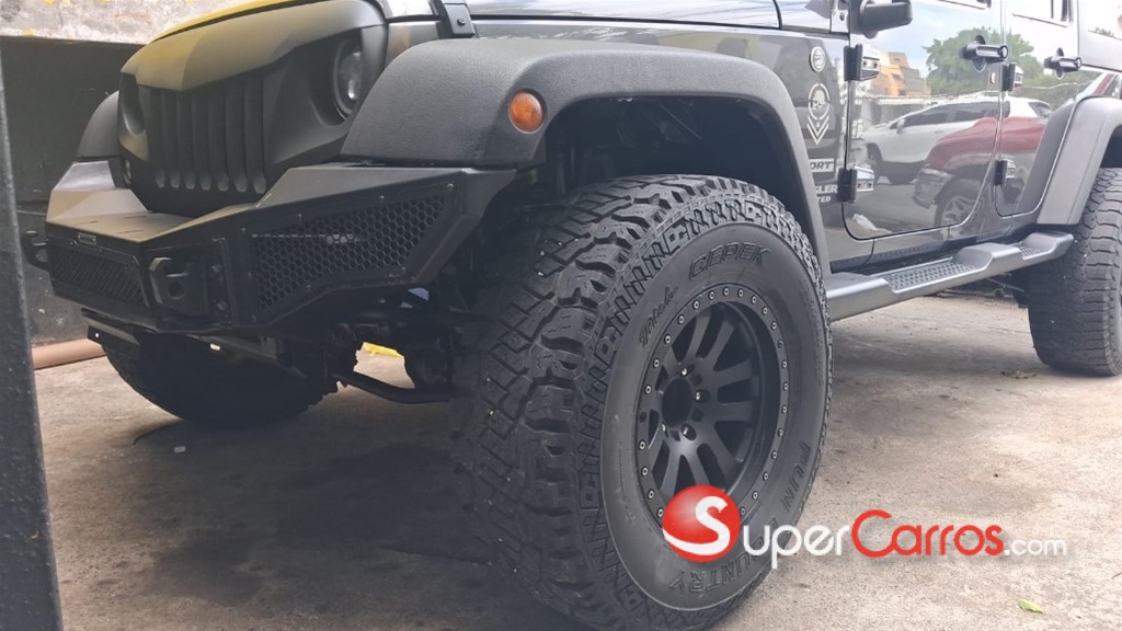 2014 Jeep Wrangler Unlimited Sport — foto 5 / 8