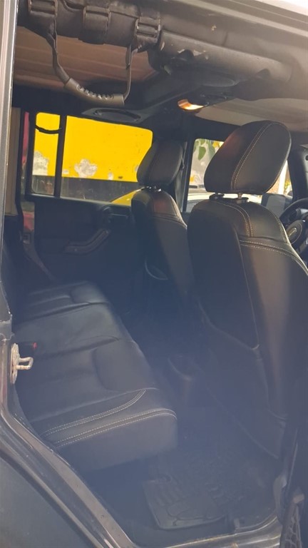 2014 Jeep Wrangler Unlimited Sport — foto 6 / 8