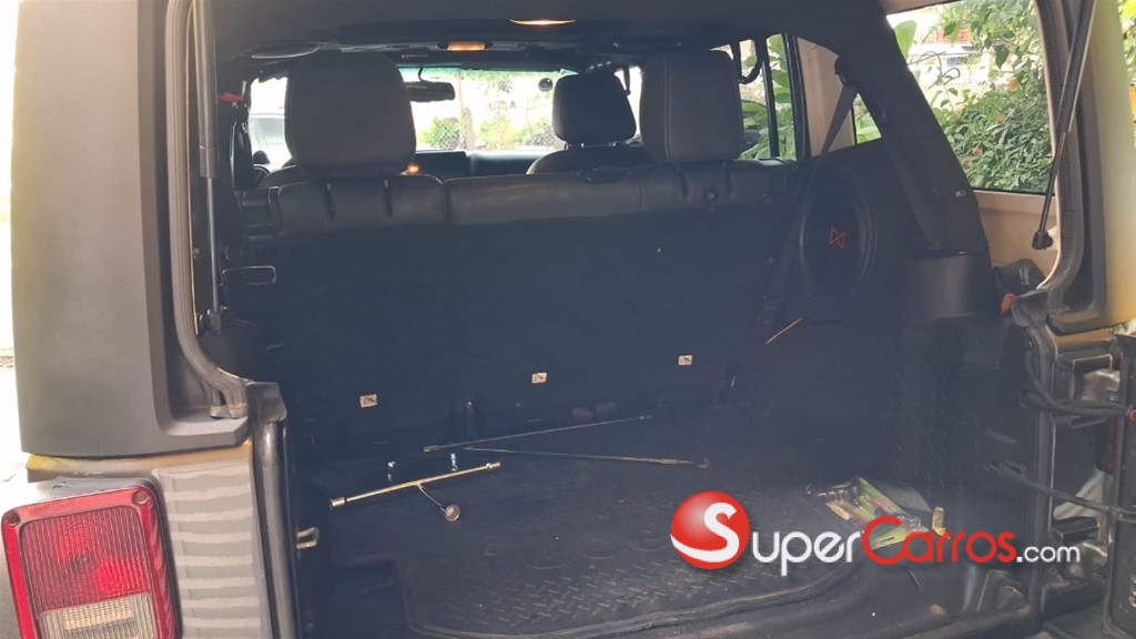 2014 Jeep Wrangler Unlimited Sport — foto 7 / 8