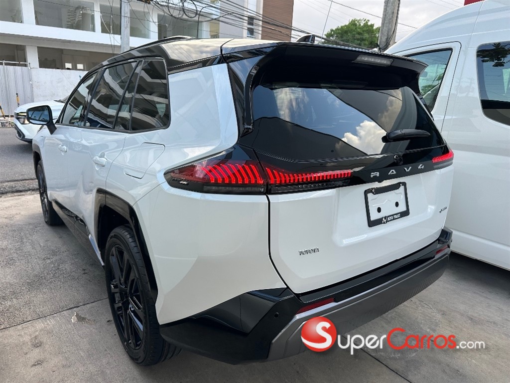 2027 Toyota RAV4 Plug-In Hibrid — foto 4 / 9