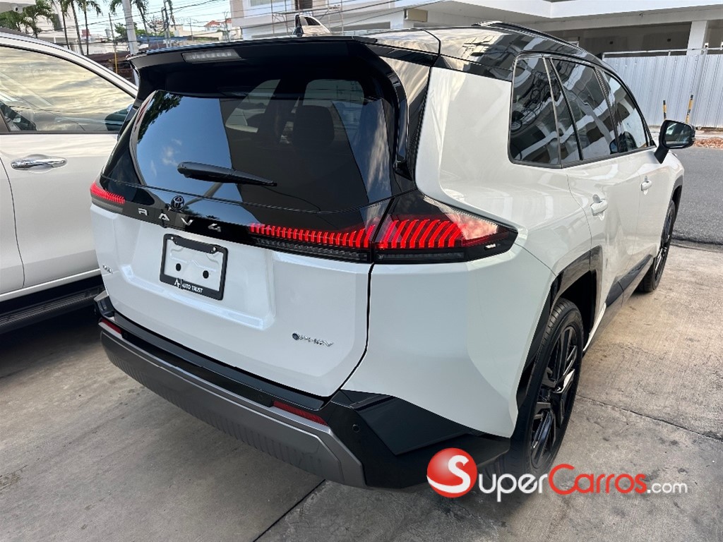 2027 Toyota RAV4 Plug-In Hibrid — foto 5 / 9