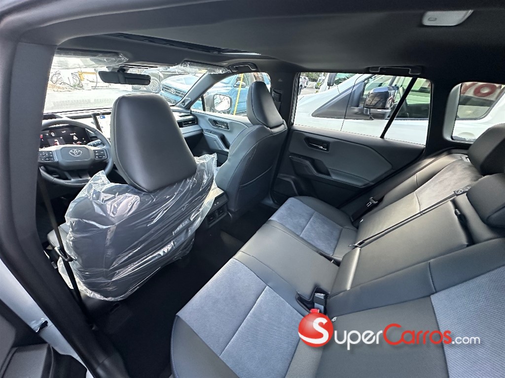 2027 Toyota RAV4 Plug-In Hibrid — foto 6 / 9