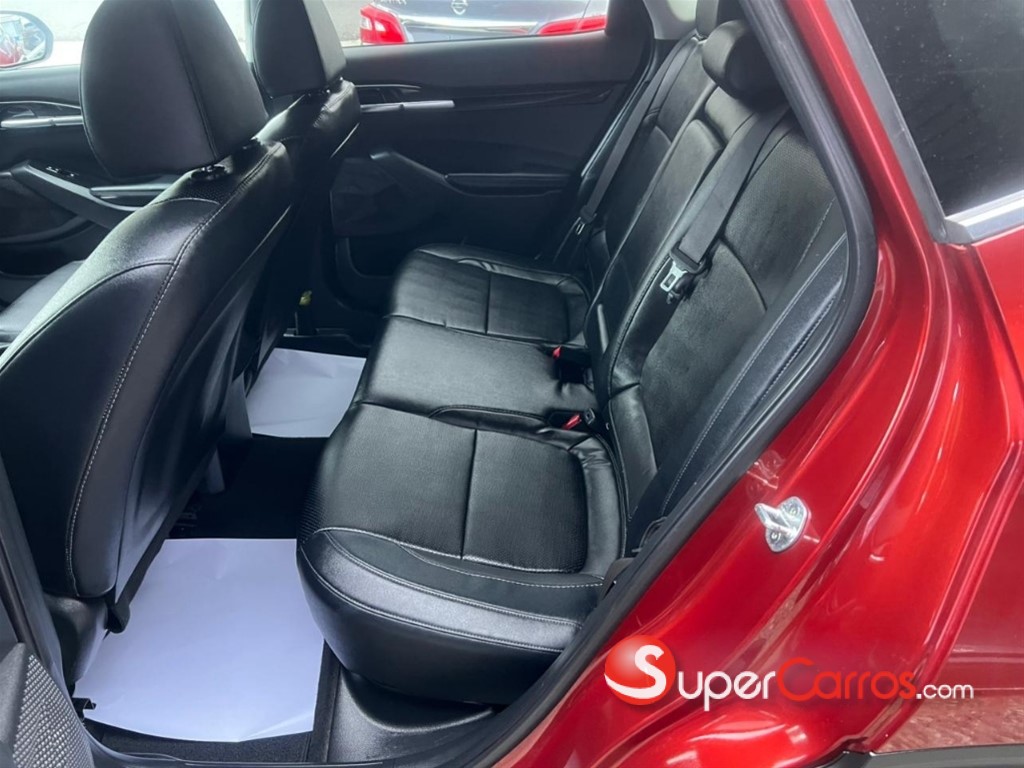 2021 Kia Seltos — foto 8 / 10