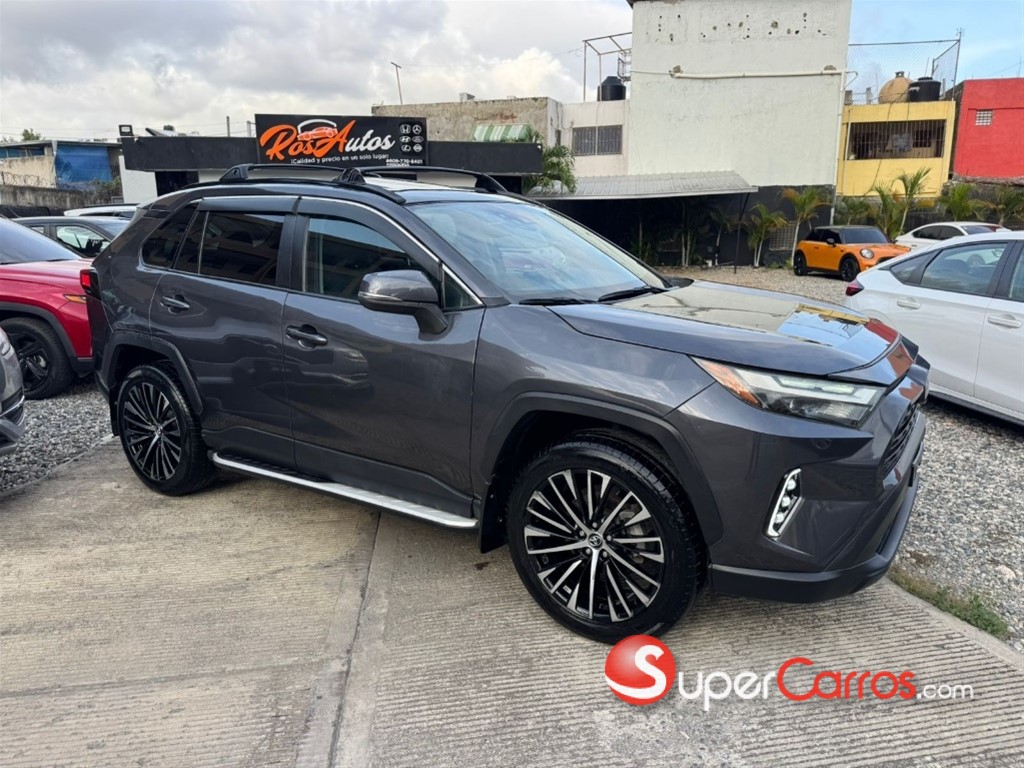 2022 Toyota RAV4 XLE — foto 3 / 10
