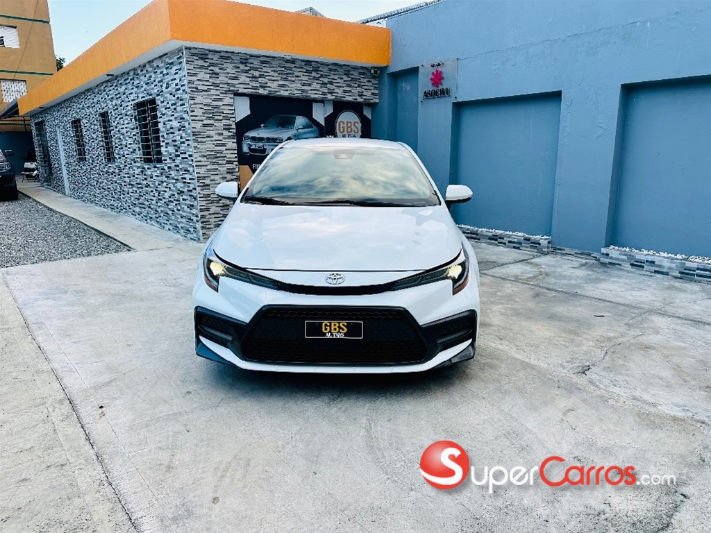 2020 Toyota Corolla SE — foto 2 / 11