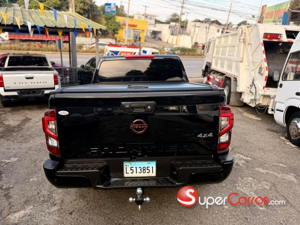 2025 Nissan Frontier — foto 7 / 7