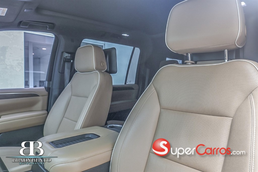 2023 Chevrolet Suburban Premier — foto 3 / 12