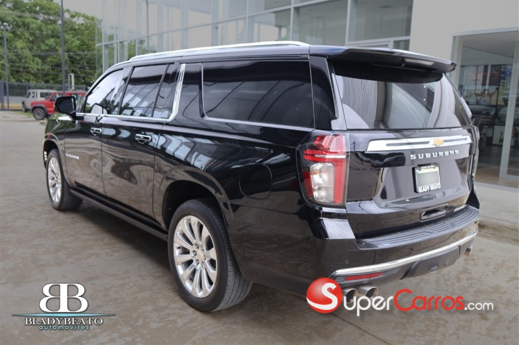 2023 Chevrolet Suburban Premier — foto 6 / 12
