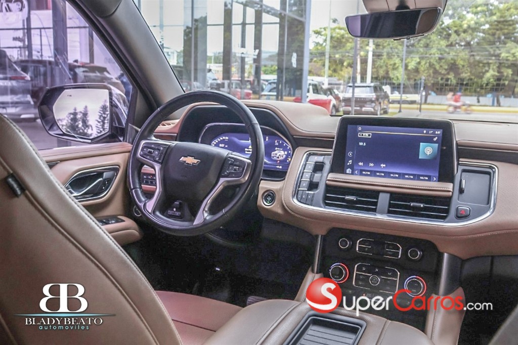 2023 Chevrolet Suburban Premier — foto 8 / 12