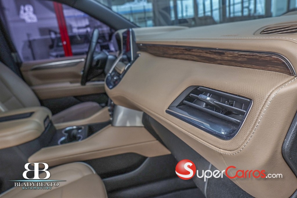 2023 Chevrolet Suburban Premier — foto 12 / 12