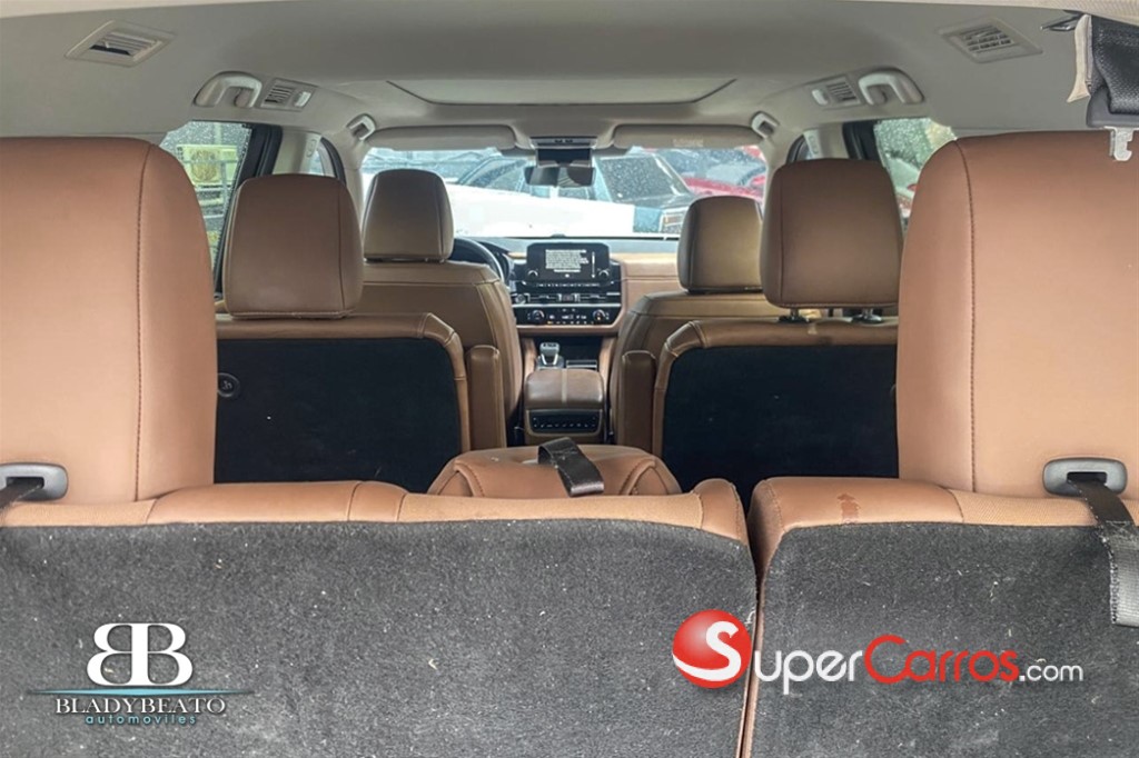 2023 Nissan Pathfinder Exclusive — foto 11 / 12