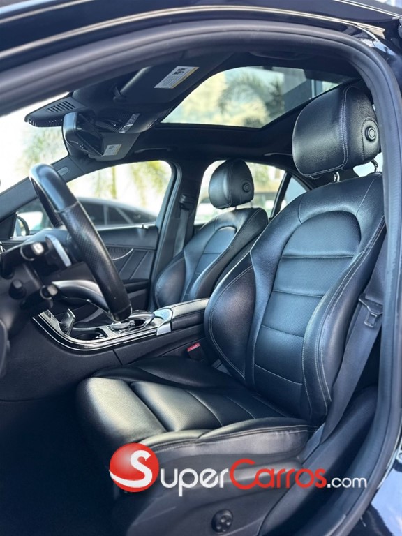 2015 Mercedes-Benz Clase C 300 4 Matic — foto 4 / 9
