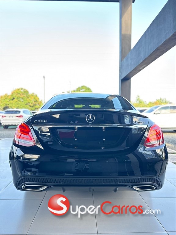 2015 Mercedes-Benz Clase C 300 4 Matic — foto 6 / 9