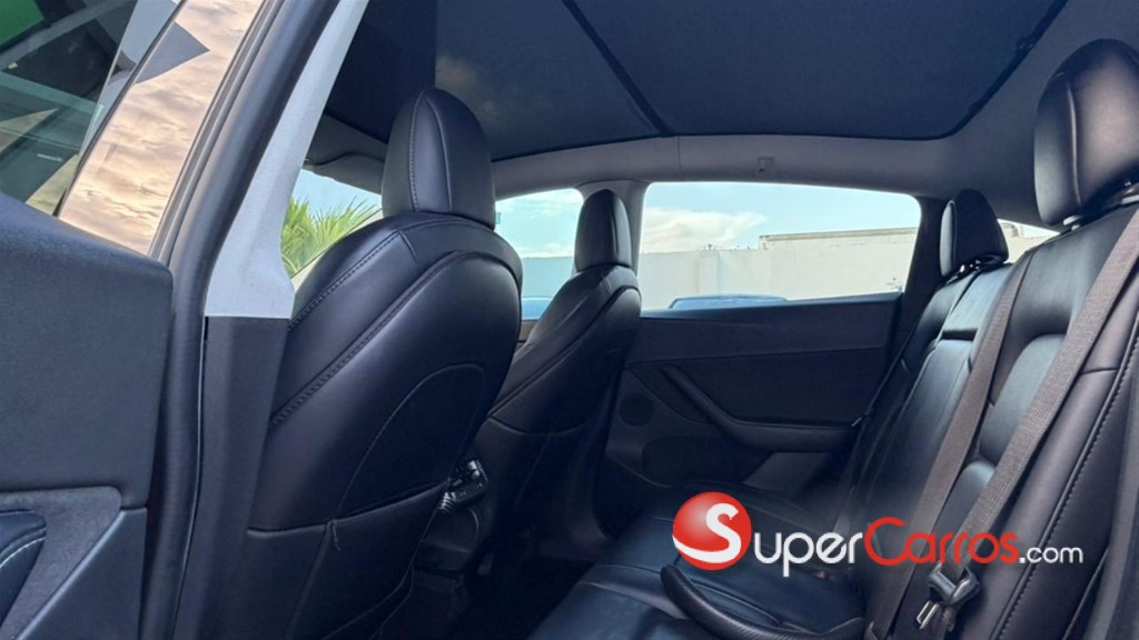 2021 Tesla Model Y Long Range — foto 2 / 7