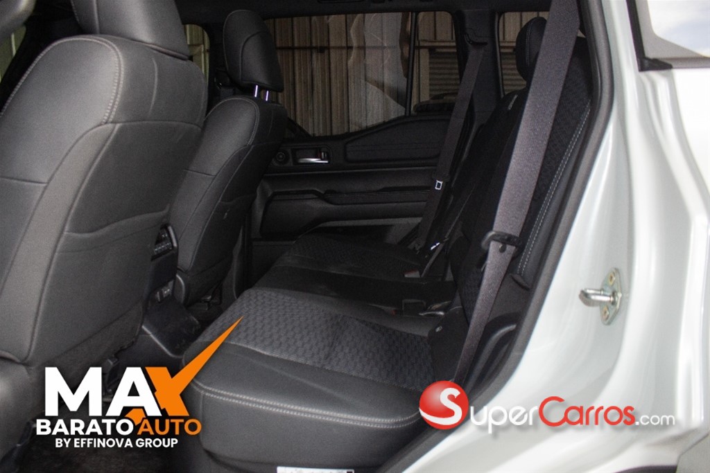 2025 Toyota Land Cruiser Prado Luxury 01 — foto 7 / 12