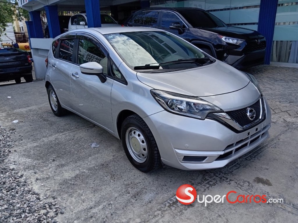 2020 Nissan Note Nismo — foto 2 / 12