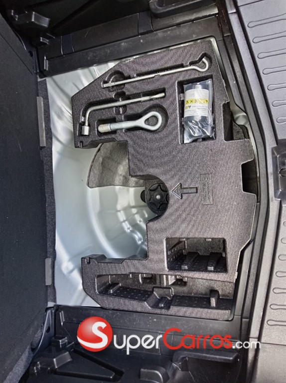 2020 Nissan Note Nismo — foto 10 / 12