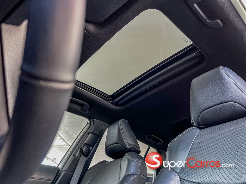2022 Toyota Corolla Cross Limited — foto 5 / 12