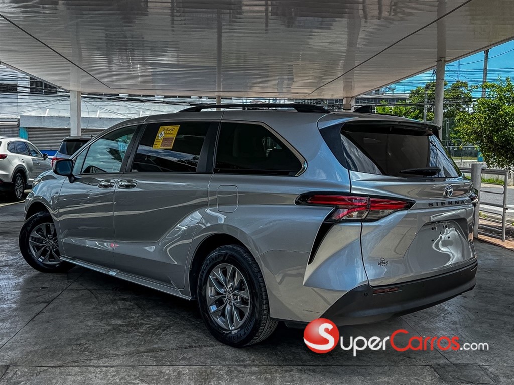2022 Toyota Sienna XLE Premium — foto 9 / 11