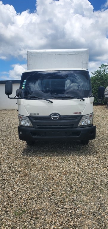 2018 Hino 300 — foto 9 / 12