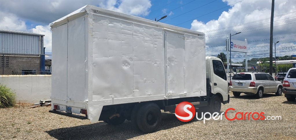2018 Hino 300 — foto 11 / 12