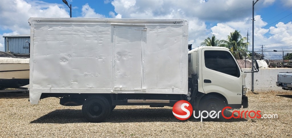 2018 Hino 300 — foto 12 / 12
