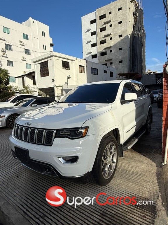 2018 Jeep Grand Cherokee Sterling Edition — foto 3 / 11