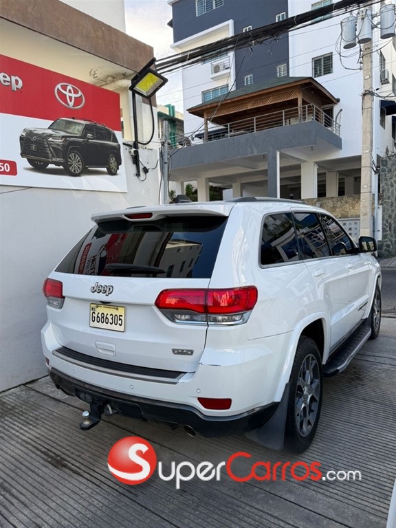 2018 Jeep Grand Cherokee Sterling Edition — foto 5 / 11