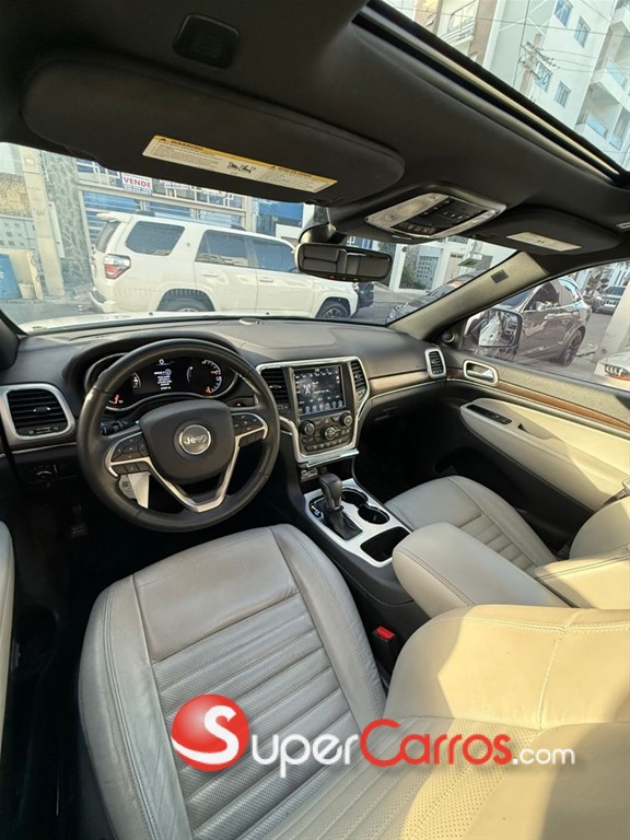 2018 Jeep Grand Cherokee Sterling Edition — foto 9 / 11