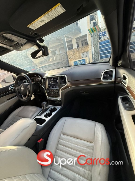 2018 Jeep Grand Cherokee Sterling Edition — foto 10 / 11