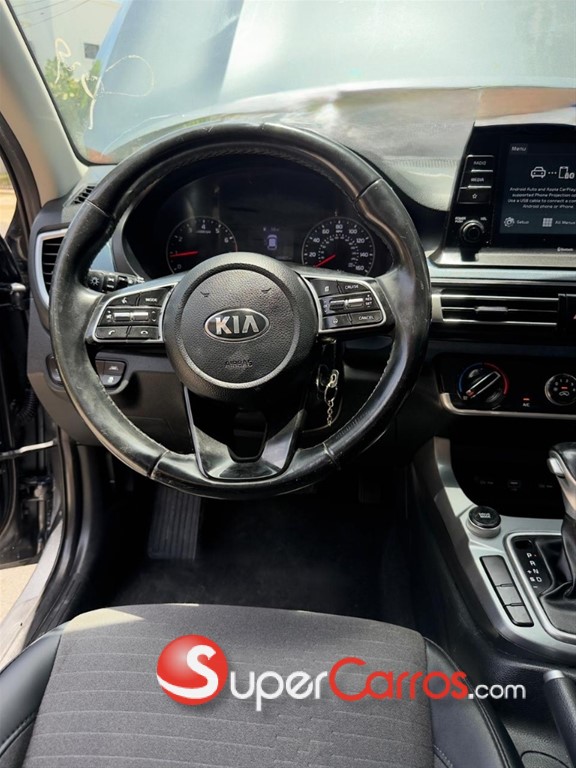 2021 Kia Seltos — foto 8 / 12