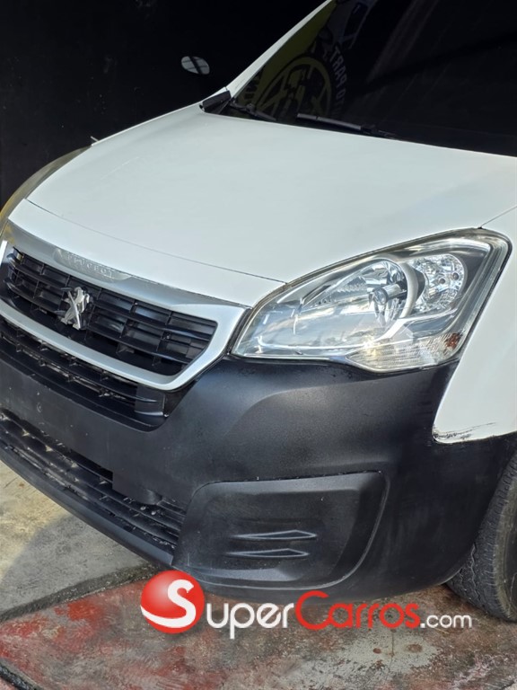 2019 Peugeot Partner — foto 7 / 12