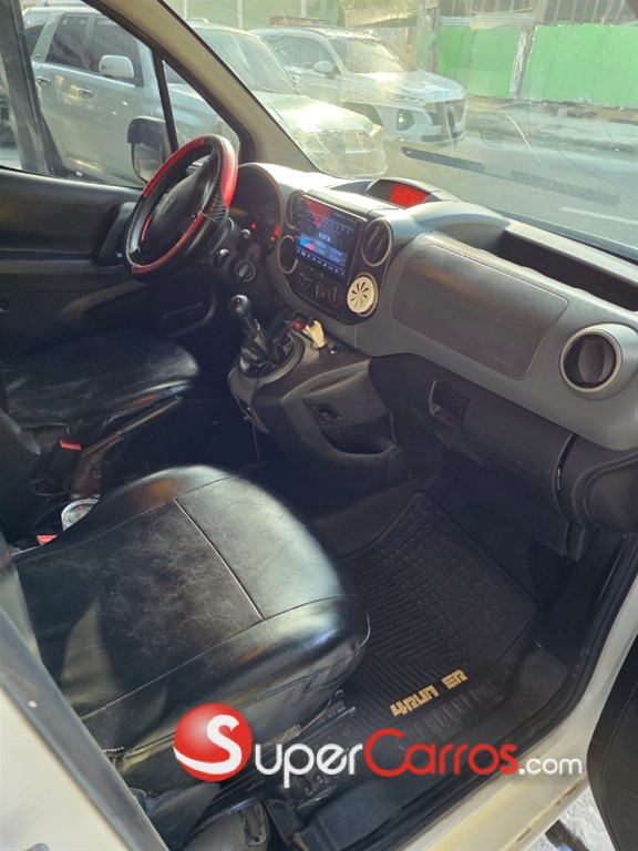2019 Peugeot Partner — foto 10 / 12