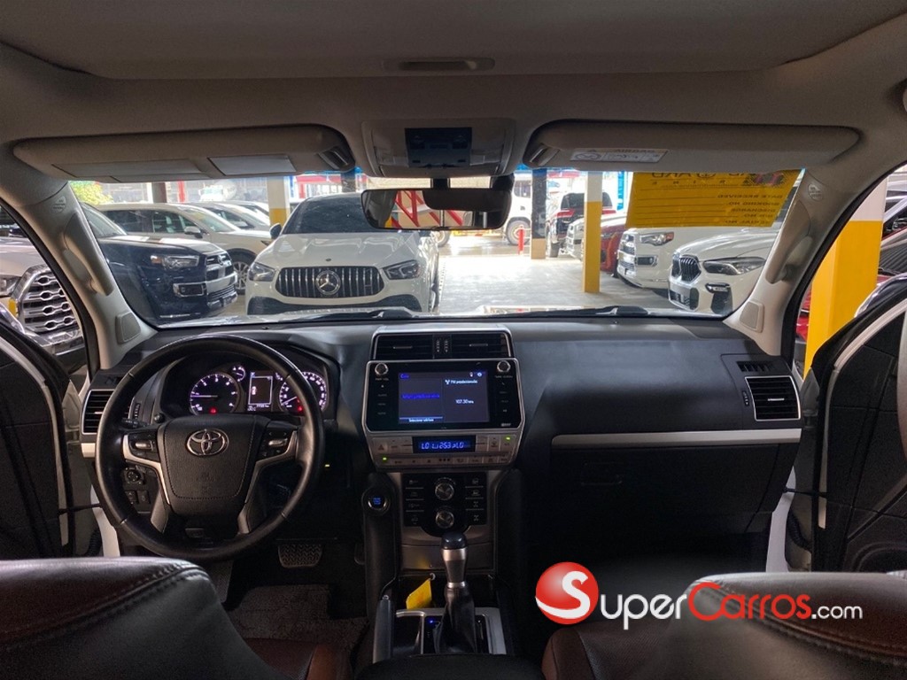 2020 Toyota Land Cruiser Prado VXL — foto 8 / 12