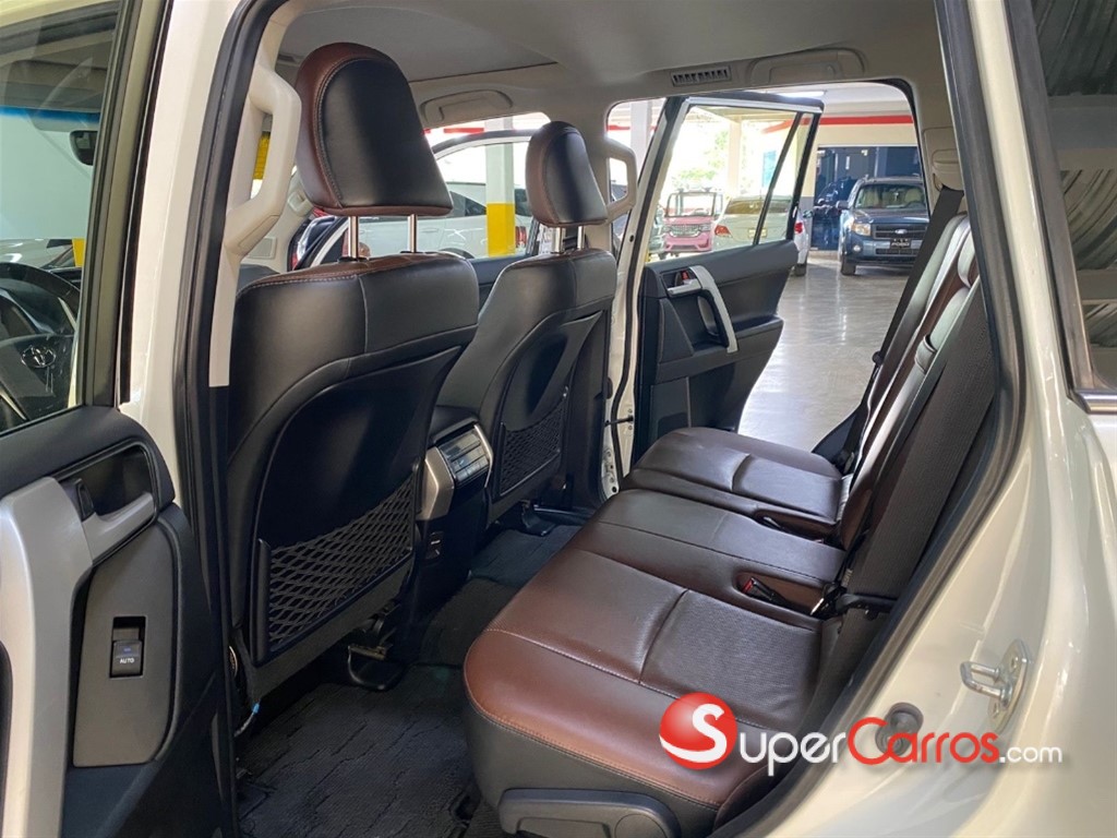 2020 Toyota Land Cruiser Prado VXL — foto 9 / 12